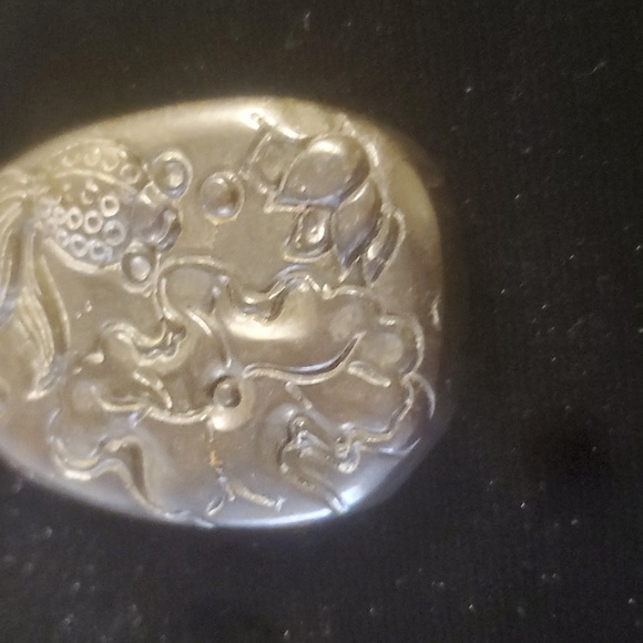 New Carved Chinese Old Jade Fish Flower Oval Pendant. - Picture 6 of 8